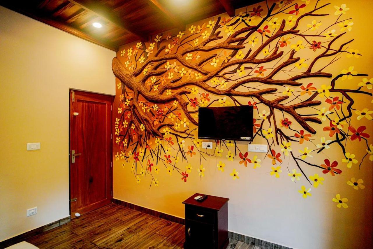 Kuttampuzha Falcon Riverview Resorts מראה חיצוני תמונה