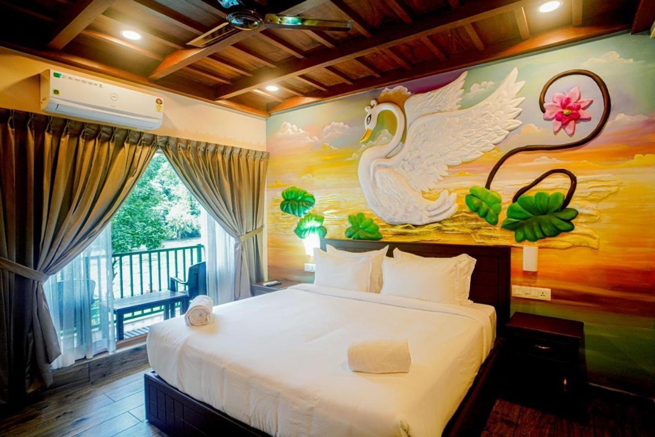 Kuttampuzha Falcon Riverview Resorts מראה חיצוני תמונה
