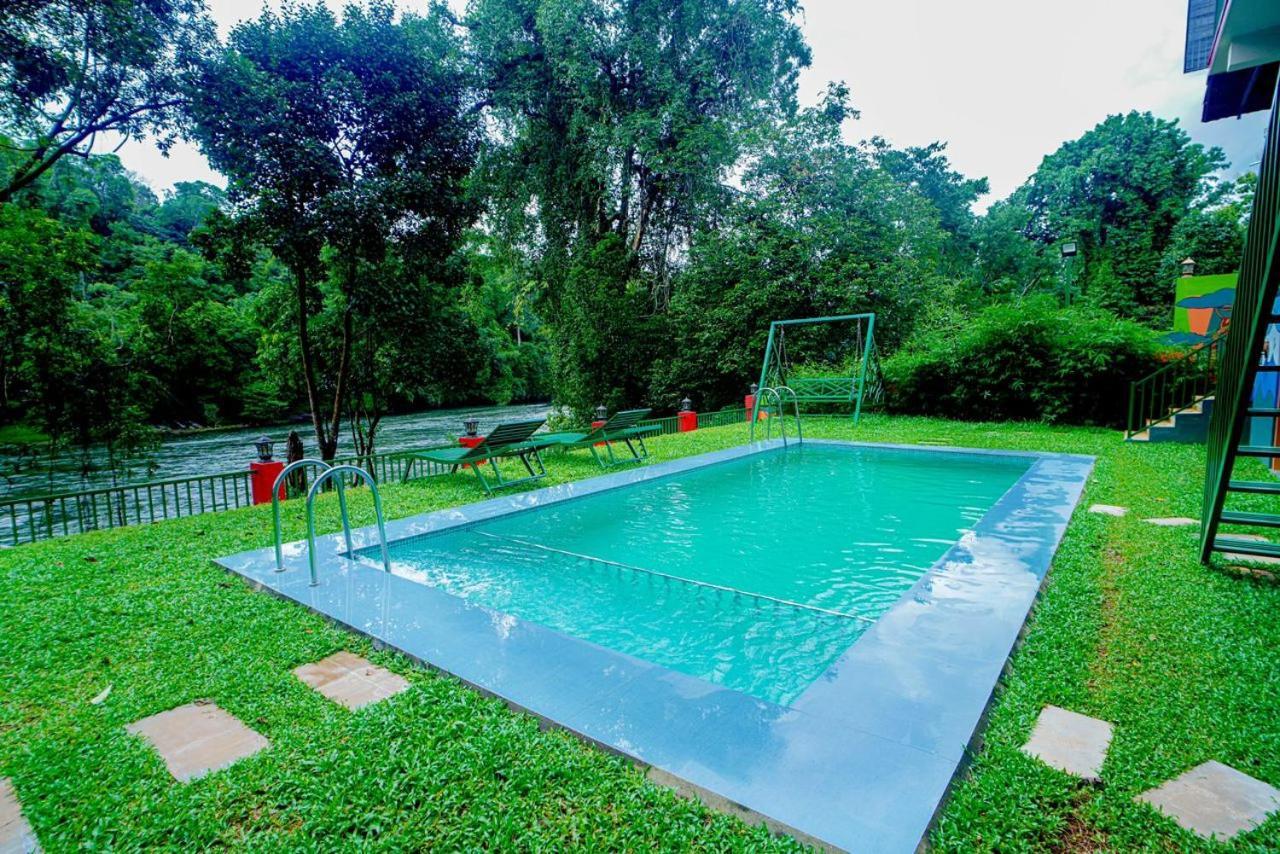 Kuttampuzha Falcon Riverview Resorts מראה חיצוני תמונה